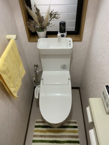 福井県小浜市O様邸にて、トイレ取替に伺いました。