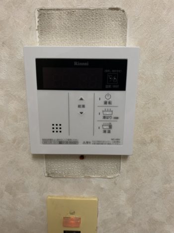 京都市南区Kマンションにて、給湯器取替に伺いました。
